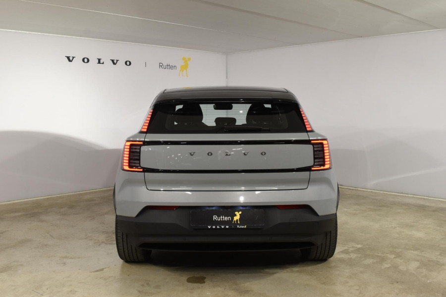 Volvo EX30 Twin Motor Performance Ultra 69 kWh / 428PK / 360 graden camera / Pilot assist / Park assist / Panoramadak / Voorstoelen en stuurwiel verwarmd / Elektrisch verstelbare stoelen