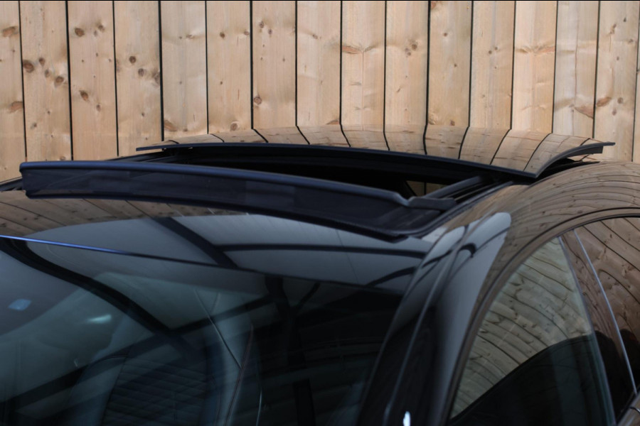 Mercedes-Benz CLA-Klasse Shooting Brake 200 AMG *Pano*Camera*Stoelverwarming*Apple Carplay*