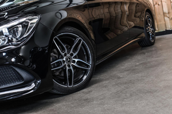 Mercedes-Benz CLA-Klasse Shooting Brake 200 AMG *Pano*Camera*Stoelverwarming*Apple Carplay*