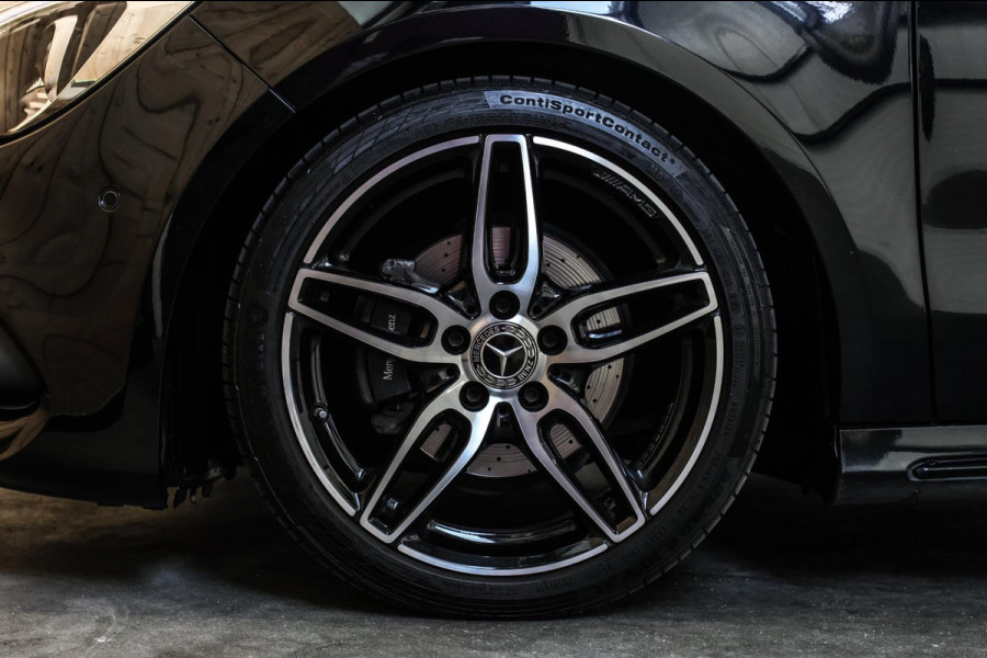 Mercedes-Benz CLA-Klasse Shooting Brake 200 AMG *Pano*Camera*Stoelverwarming*Apple Carplay*