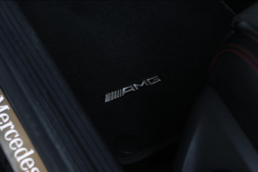Mercedes-Benz CLA-Klasse Shooting Brake 200 AMG *Pano*Camera*Stoelverwarming*Apple Carplay*