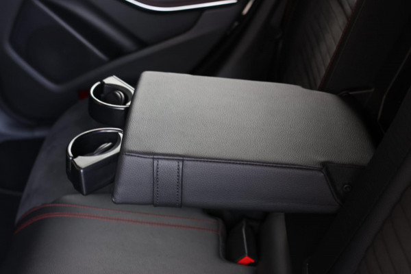 Mercedes-Benz CLA-Klasse Shooting Brake 200 AMG *Pano*Camera*Stoelverwarming*Apple Carplay*