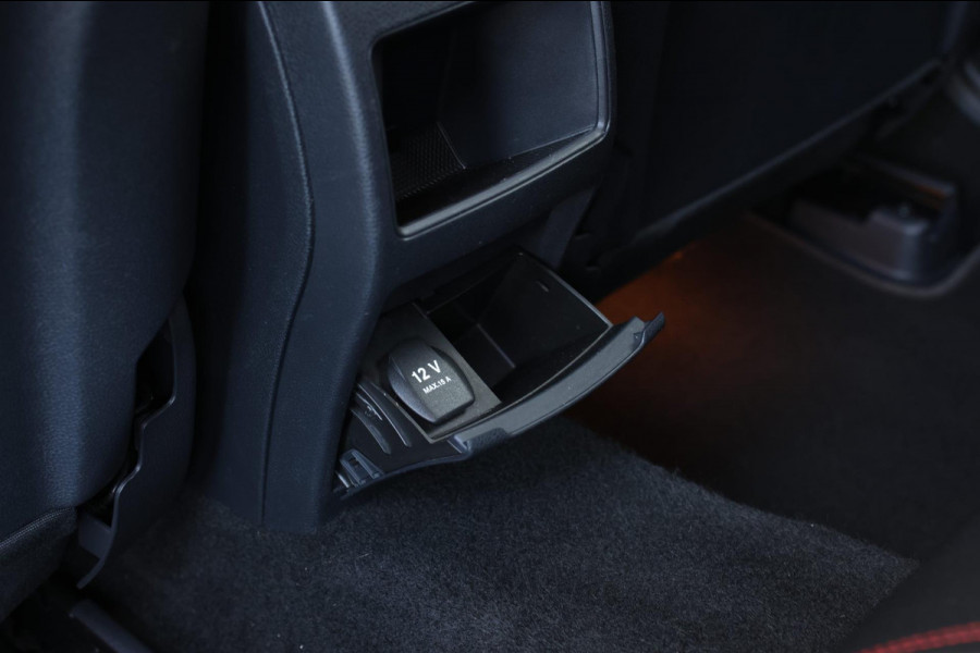 Mercedes-Benz CLA-Klasse Shooting Brake 200 AMG *Pano*Camera*Stoelverwarming*Apple Carplay*