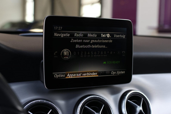 Mercedes-Benz CLA-Klasse Shooting Brake 200 AMG *Pano*Camera*Stoelverwarming*Apple Carplay*