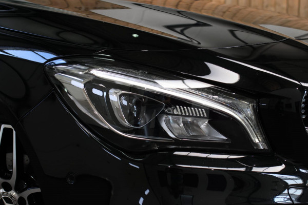 Mercedes-Benz CLA-Klasse Shooting Brake 200 AMG *Pano*Camera*Stoelverwarming*Apple Carplay*