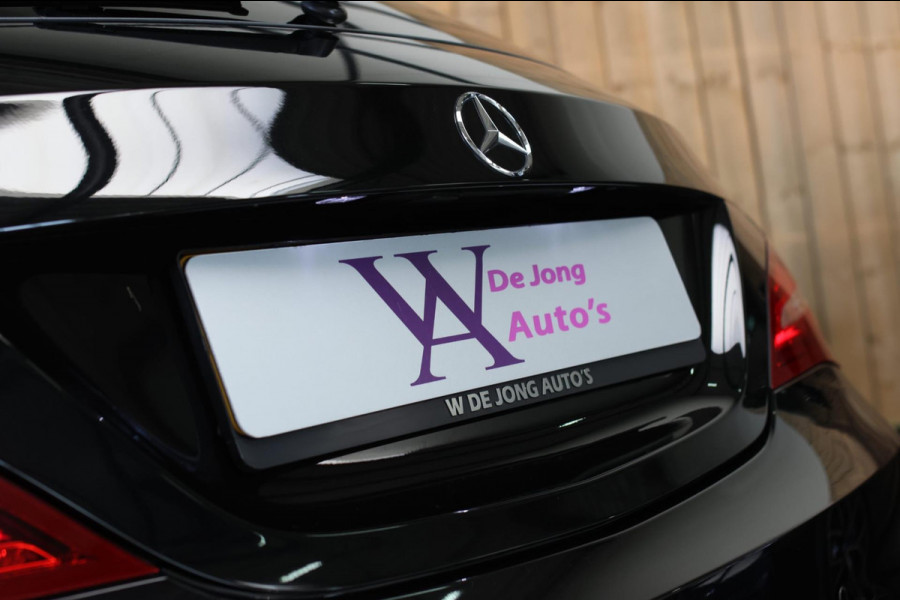 Mercedes-Benz CLA-Klasse Shooting Brake 200 AMG *Pano*Camera*Stoelverwarming*Apple Carplay*