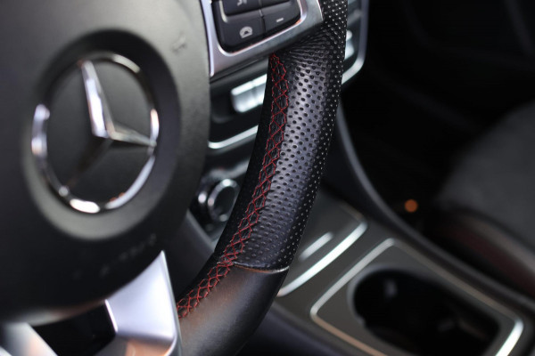 Mercedes-Benz CLA-Klasse Shooting Brake 200 AMG *Pano*Camera*Stoelverwarming*Apple Carplay*