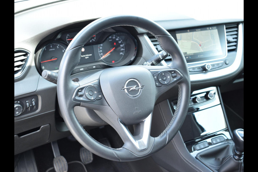 Opel Grandland X 1.2 Turbo Online Edition | NAVI & CARPLAY | E.C.C. | PARKEERSENSOREN | TREKHAAK | 62.266 KM