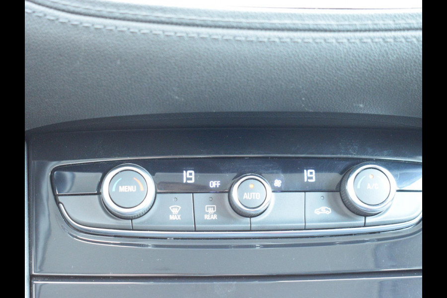 Opel Grandland X 1.2 Turbo Online Edition | NAVI & CARPLAY | E.C.C. | PARKEERSENSOREN | TREKHAAK | 62.266 KM