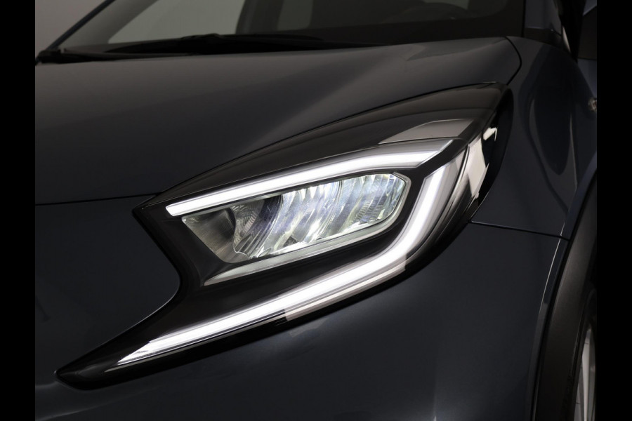 Toyota Aygo X 1.0 VVT-i MT first | Stoelverwarming | Apple CarPlay & AndroidAUTO | Camera |