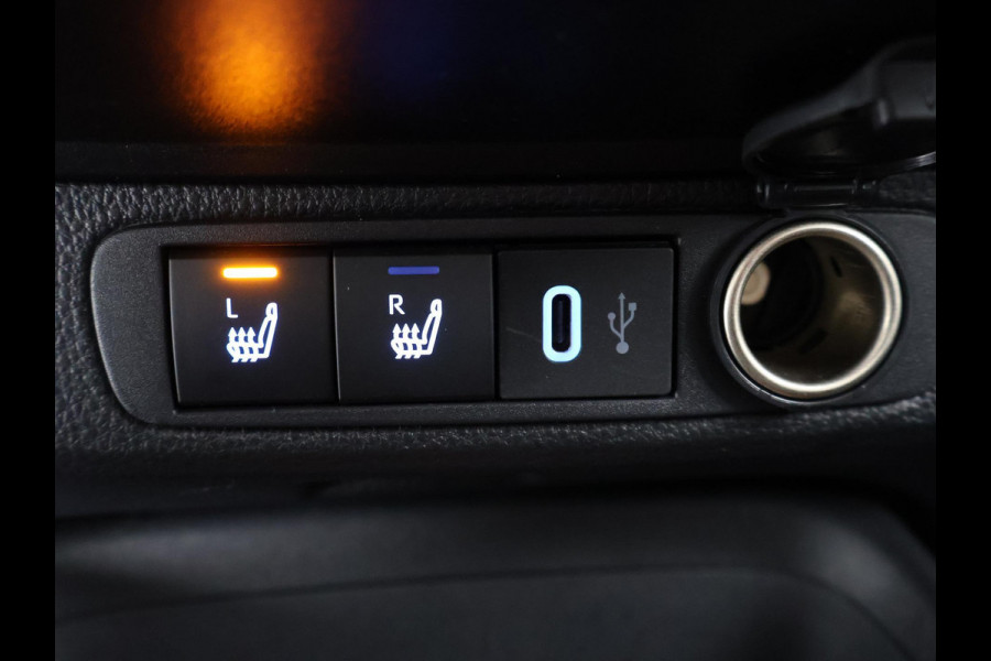 Toyota Aygo X 1.0 VVT-i MT first | Stoelverwarming | Apple CarPlay & AndroidAUTO | Camera |