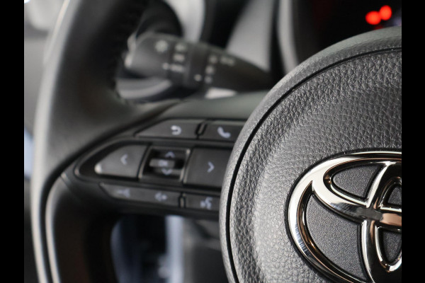 Toyota Aygo X 1.0 VVT-i MT first | Stoelverwarming | Apple CarPlay & AndroidAUTO | Camera |