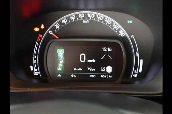 Toyota Aygo X 1.0 VVT-i MT first | Stoelverwarming | Apple CarPlay & AndroidAUTO | Camera |