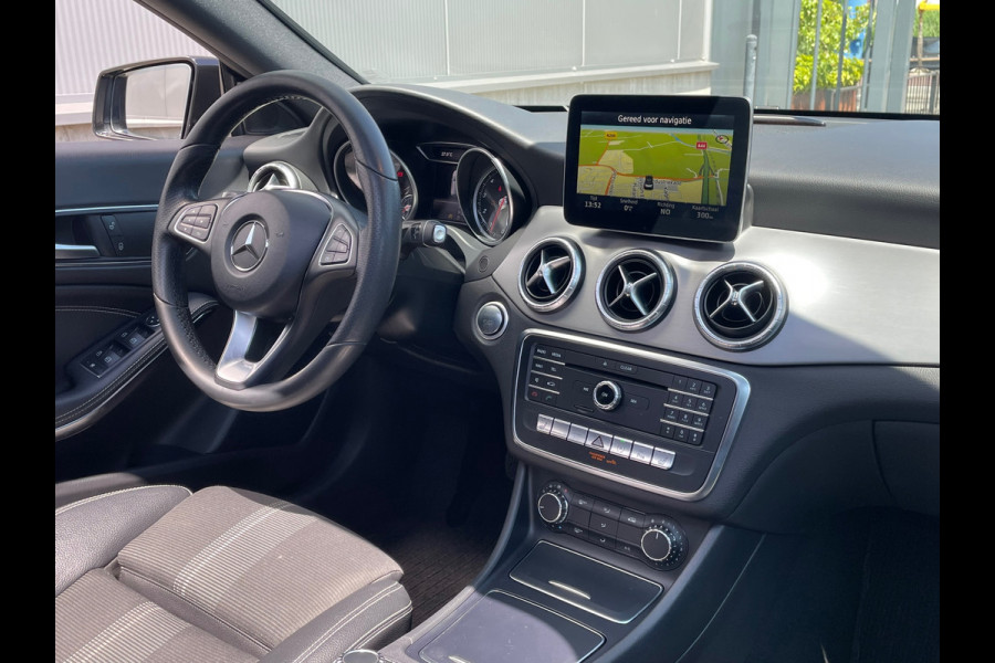 Mercedes-Benz CLA-Klasse Shooting Brake 180 AMG Night Edition Plus