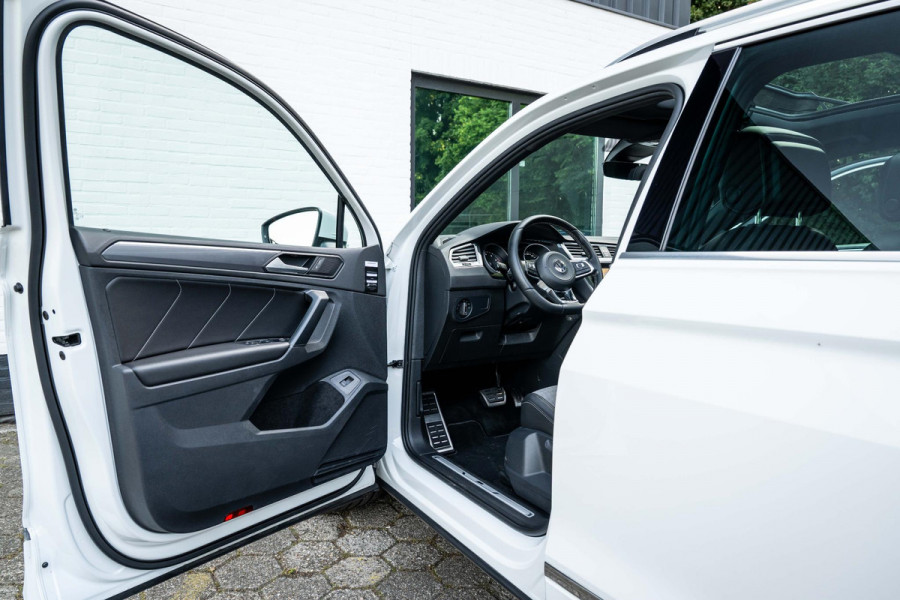 Volkswagen Tiguan 1.5 TSI ACT R-Line 150pk Panorama Trekhaak