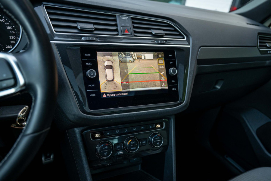 Volkswagen Tiguan 1.5 TSI ACT R-Line 150pk Panorama Trekhaak