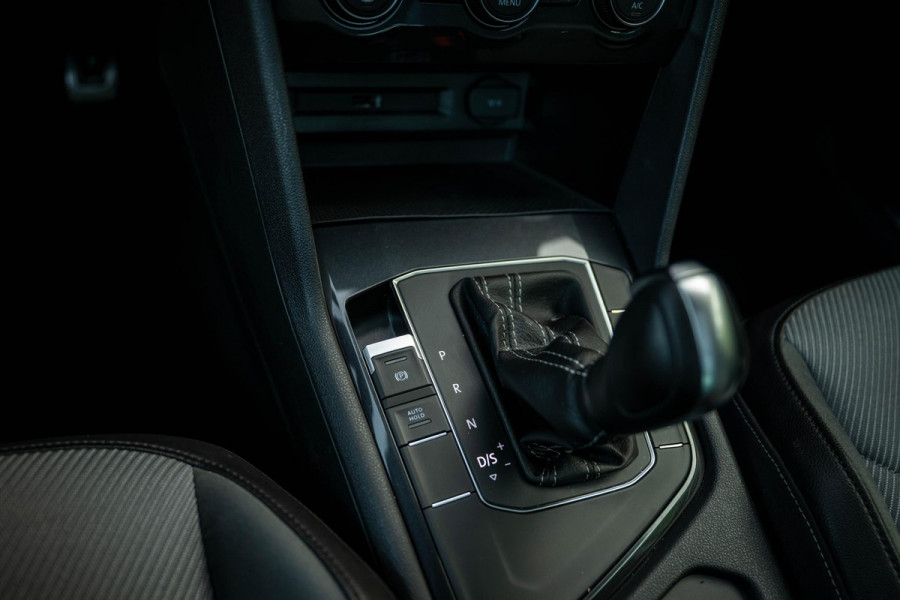 Volkswagen Tiguan 1.5 TSI ACT R-Line 150pk Panorama Trekhaak