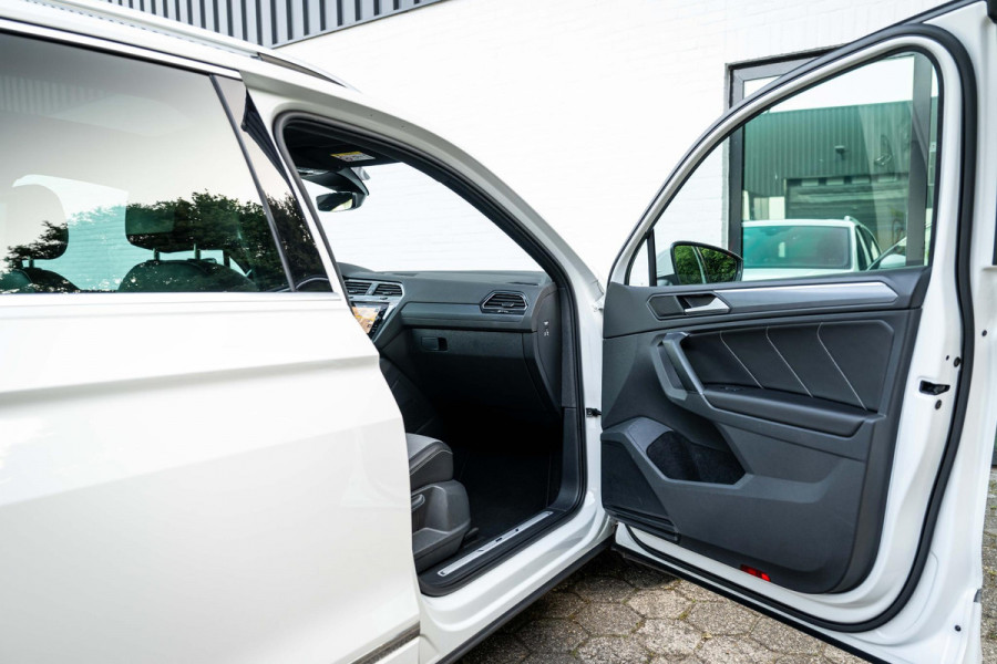 Volkswagen Tiguan 1.5 TSI ACT R-Line 150pk Panorama Trekhaak