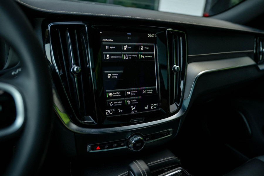Volvo V60 2.0 T8 AWD Polestar Engineered 405pk Pano Trekhaak