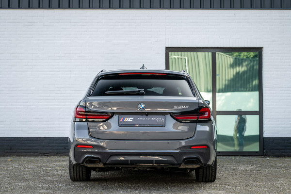 BMW 5 Serie Touring 530e xDrive M-Sport 4-wielsturing Luchtv. Massage