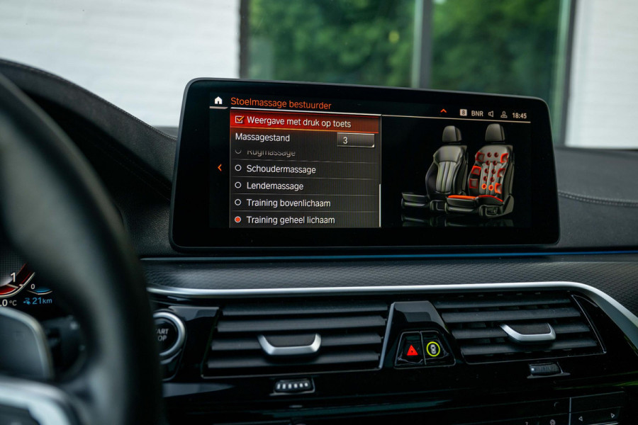 BMW 5 Serie Touring 530e xDrive M-Sport 4-wielsturing Luchtv. Massage