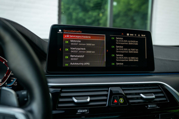 BMW 5 Serie Touring 530e xDrive M-Sport 4-wielsturing Luchtv. Massage
