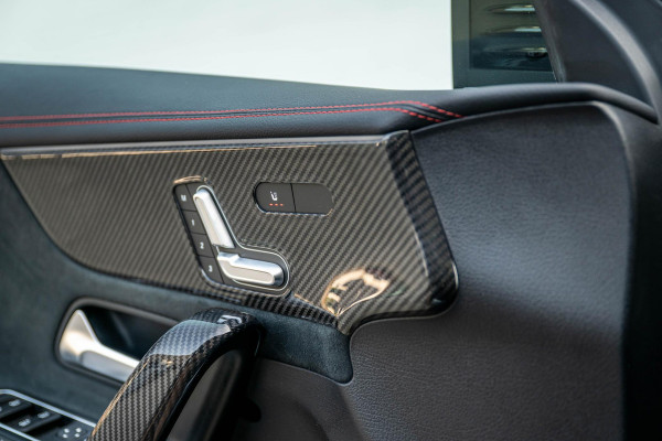 Mercedes-Benz CLA-Klasse Shooting Brake AMG 35 4MATIC Panorama Carbon AERO pack VOL!!