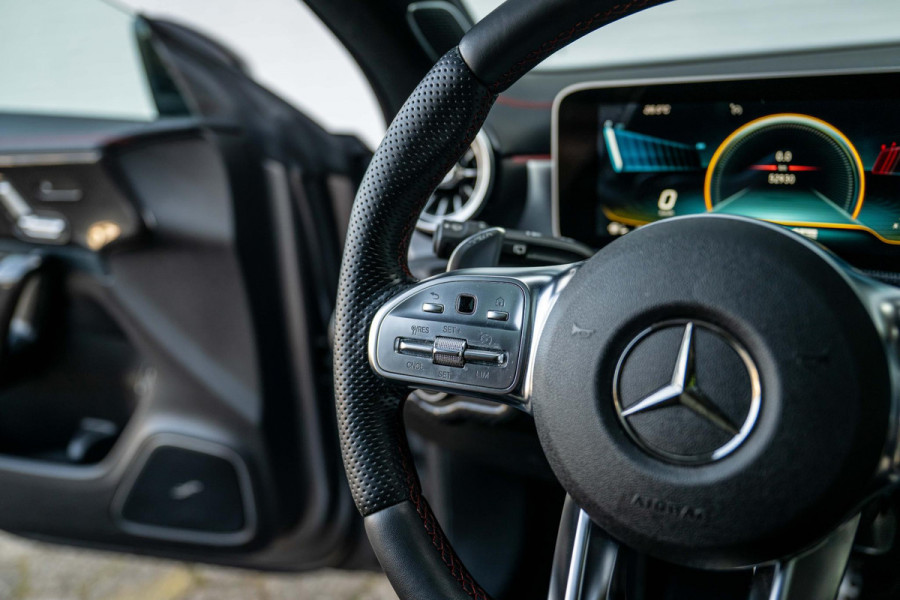 Mercedes-Benz CLA-Klasse Shooting Brake AMG 35 4MATIC Panorama Carbon AERO pack VOL!!