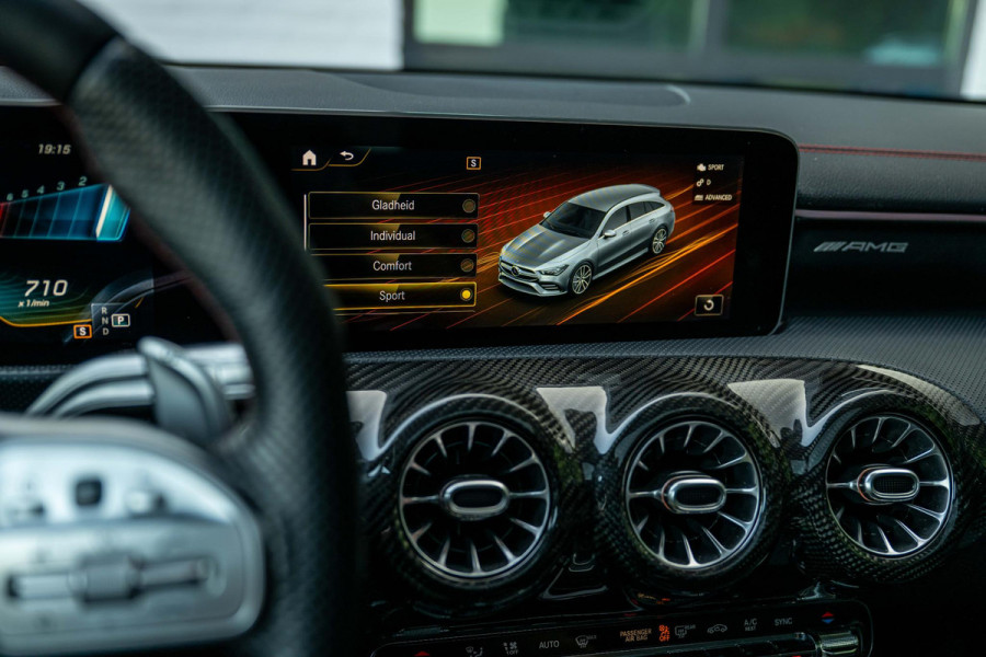 Mercedes-Benz CLA-Klasse Shooting Brake AMG 35 4MATIC Panorama Carbon AERO pack VOL!!