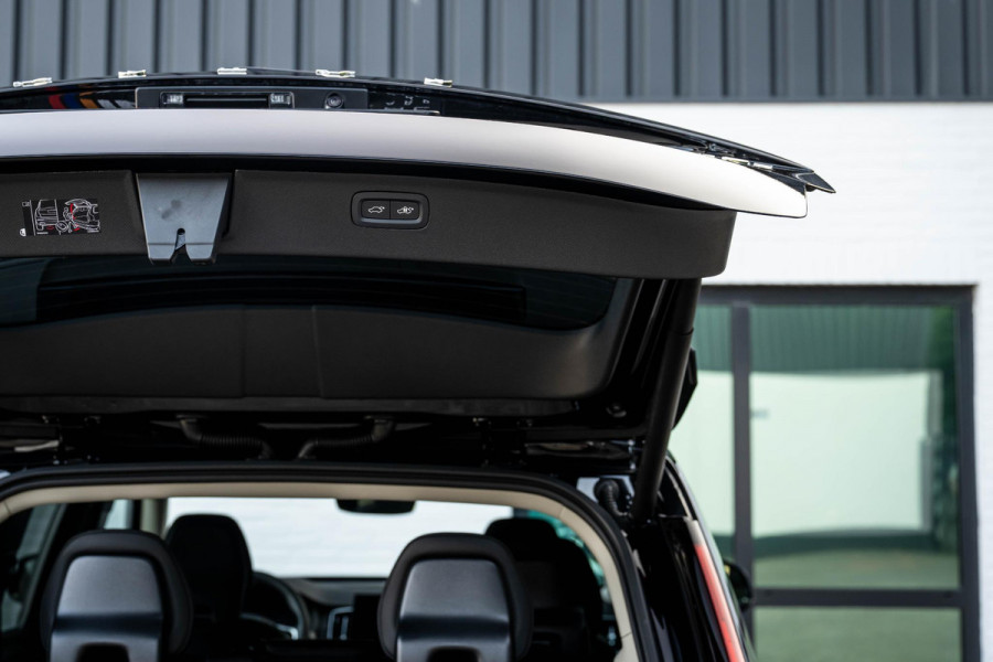 Volvo XC90 2.0 T8 Plug-in hybrid AWD Plus Dark Four-C Nappa