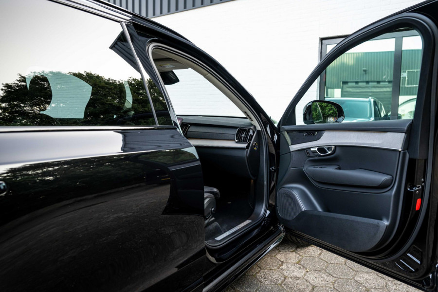 Volvo XC90 2.0 T8 Plug-in hybrid AWD Plus Dark Four-C Nappa