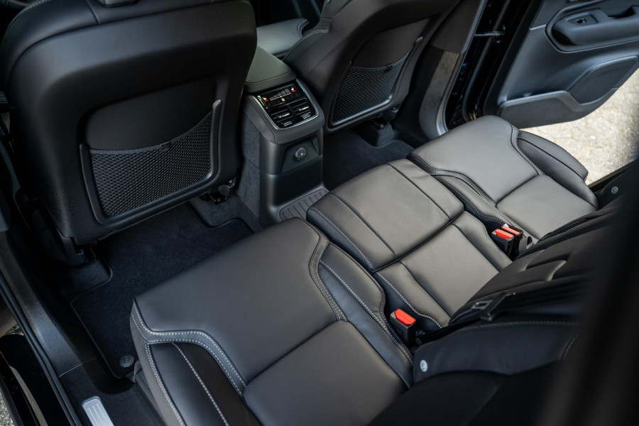 Volvo XC90 2.0 T8 Plug-in hybrid AWD Plus Dark Four-C Nappa