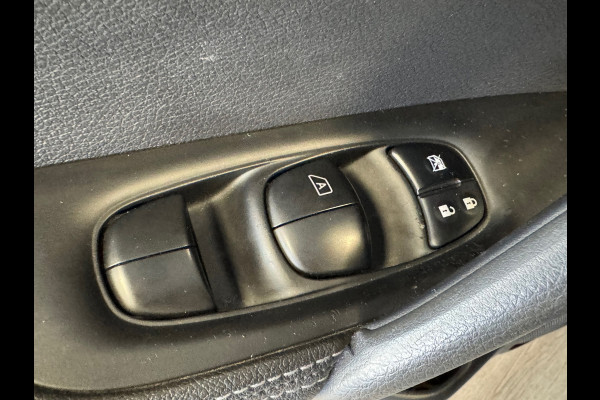 Nissan QASHQAI 1.2 Tekna AUT. NAVIGATIE CAMERA AIRCO CRUISE PDC STOELVERWARMING
