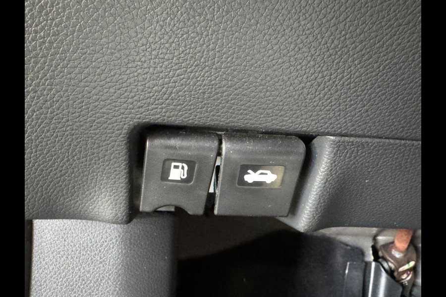 Nissan QASHQAI 1.2 Tekna AUT. NAVIGATIE CAMERA AIRCO CRUISE PDC STOELVERWARMING