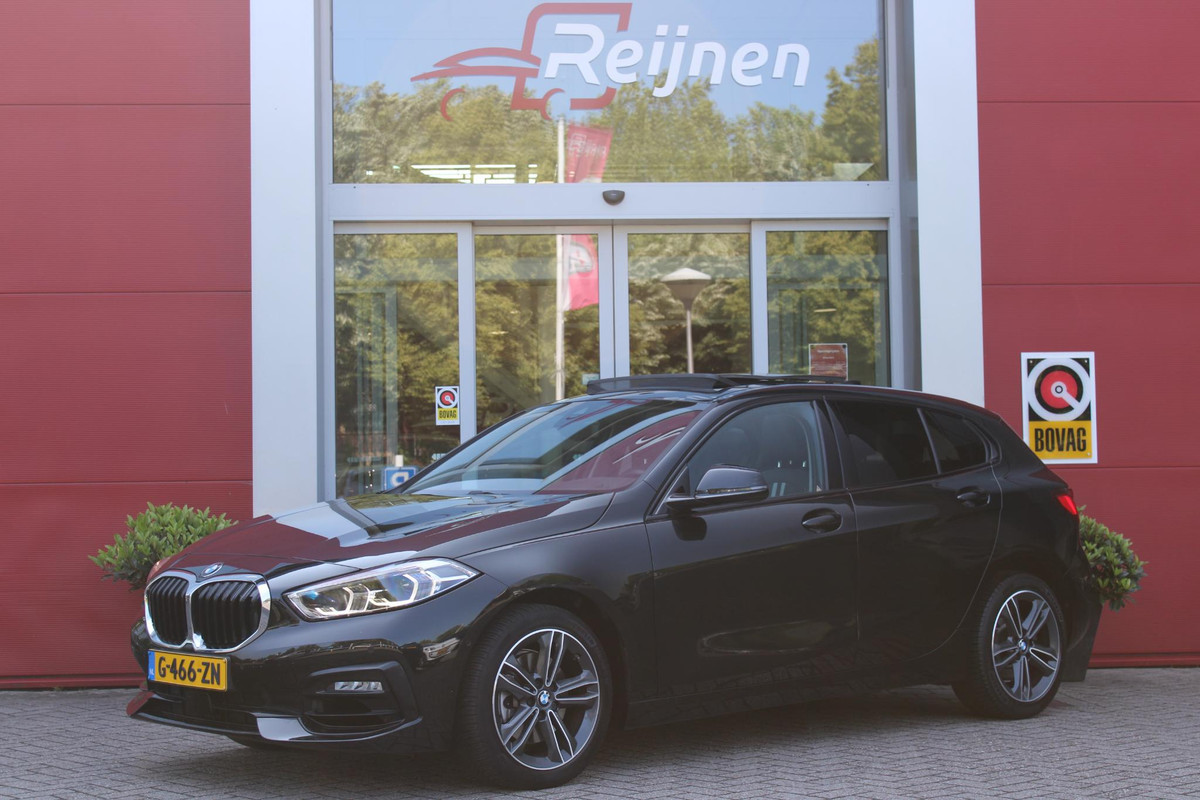 BMW 1-serie 118i 140PK AUTOMAAT EXECUTIVE EDITION | PANORAMISCH SCHUIF/KANTELKDAK | AFNEEMBARE TREKHAAK | DRAADLOZE TELEFOONLADER | DRAADLOZE APPLE CARPLAY/ANDROID AUTO | NAVIGATIE | ACHTERUITRIJ CAMERA | PARKEERSENSOREN VOOR EN ACHTER | CRUISE CONTROL | FULL LED KOPLAMPEN | CLIMATE CONTROL | ALL SEASON BANDEN | 17" LICHTMETALEN VELGEN | BMW 1-serie 118i 140PK AUTOMAAT EXECUTIVE EDITION | PANORAMISCH SCHUIF/KANTELKDAK | AFNEEMBARE TREKHAAK | DRAADLOZE TELEFOONLADER | DRAADLOZE APPLE CARPLAY/ANDROID AUTO | NAVIGATIE | ACHTERUITRIJ CAMERA | PARKEERSENSOREN VOOR EN ACHTER | CRUISE CONTROL | FULL LED KOPLAMPEN | CLIMATE CONTROL | ALL SEASON BANDEN | 17" LICHTMETALEN VELGEN |