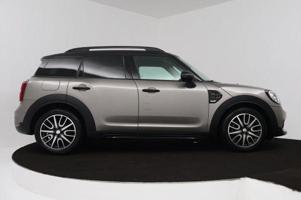 MINI Countryman 1.5 One Dutch Made Edition (PARKEERSENSOREN, STOELVERWARMING, BLUETOOTH, VERWARMDE VOORRUIT)