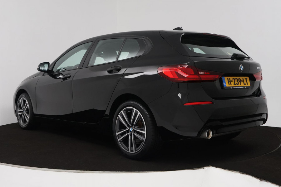 BMW 1-serie 118i High Executive Edition (PARKEERSENSOREN, STOELVERWARMING, CRUISE CONTROL, LEDEREN STOELEN, DEALER ONDERHOUDEN)