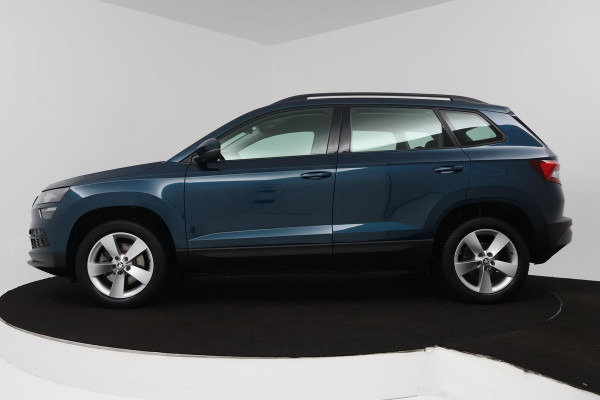 Škoda Karoq 1.5 TSI ACT Ambition Business (ACHTERUITRIJCAMERA, PARKEERSENSOREN, CRUISE CONTROL, NAVIGATIE, AUTOMAAT)