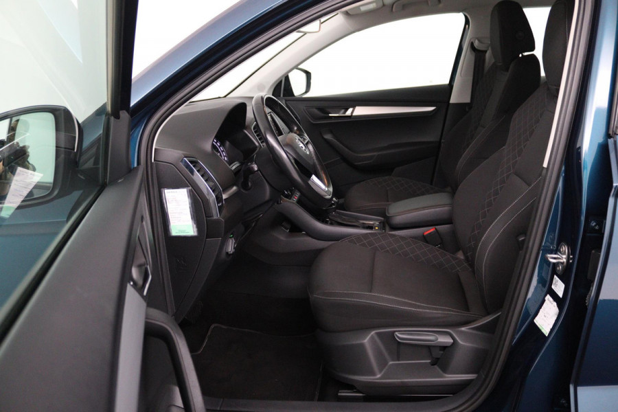 Škoda Karoq 1.5 TSI ACT Ambition Business (ACHTERUITRIJCAMERA, PARKEERSENSOREN, CRUISE CONTROL, NAVIGATIE, AUTOMAAT)