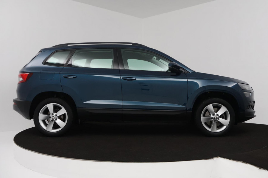 Škoda Karoq 1.5 TSI ACT Ambition Business (ACHTERUITRIJCAMERA, PARKEERSENSOREN, CRUISE CONTROL, NAVIGATIE, AUTOMAAT)