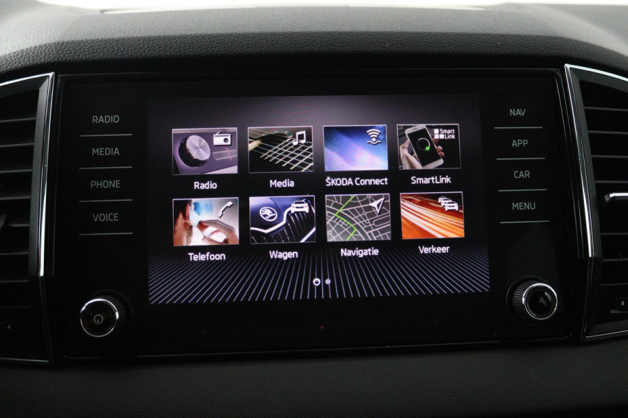 Škoda Karoq 1.5 TSI ACT Ambition Business (ACHTERUITRIJCAMERA, PARKEERSENSOREN, CRUISE CONTROL, NAVIGATIE, AUTOMAAT)