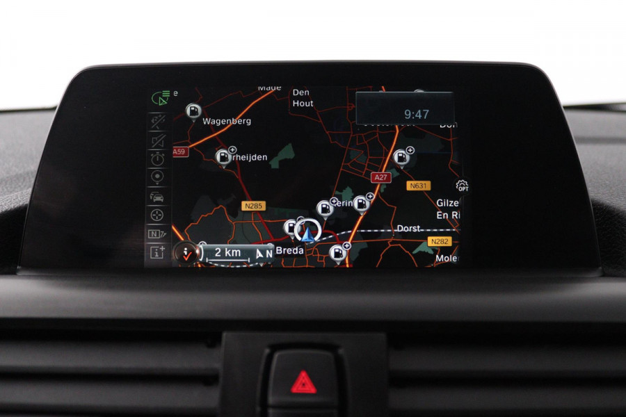BMW 1-serie 118i Corporate Lease Executive (PARKEERSENSOREN, NAVIGATIE, CRUISE CONTROL, AUTOMAAT, NL-AUTO)