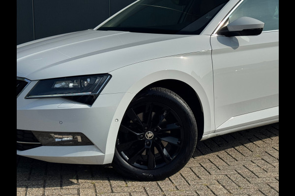 Škoda Superb Combi 1.4 TSI * Crème interieur * Cruise * Stoelventilatie *
