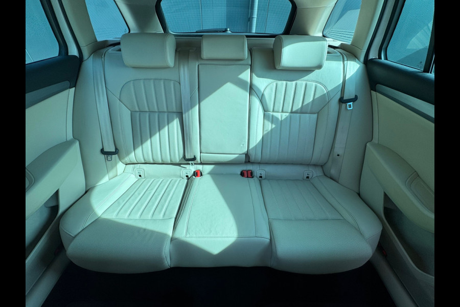 Škoda Superb Combi 1.4 TSI * Crème interieur * Cruise * Stoelventilatie *