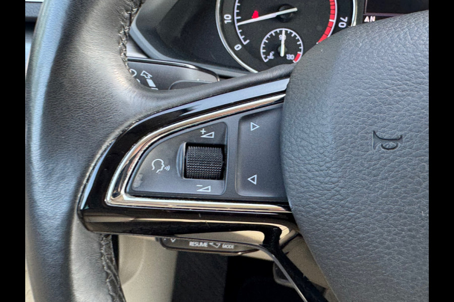 Škoda Superb Combi 1.4 TSI * Crème interieur * Cruise * Stoelventilatie *