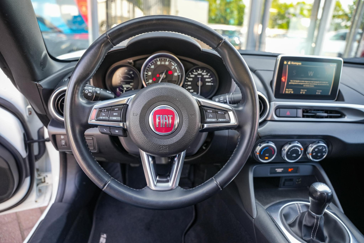 Fiat 124 Spider 1.4 MultiAir Turbo Airco Cruise Audio 16"LM Fiat 124 Spider 1.4 MultiAir Turbo Airco Cruise Audio 16"LM