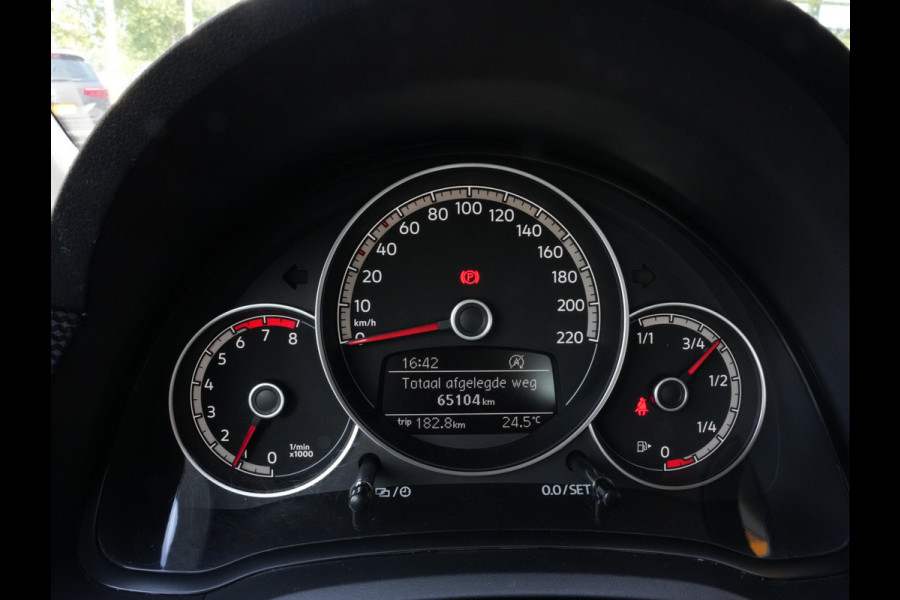 Volkswagen up! 1.0 | Cruise Control | DAB | Climate Control | Camera