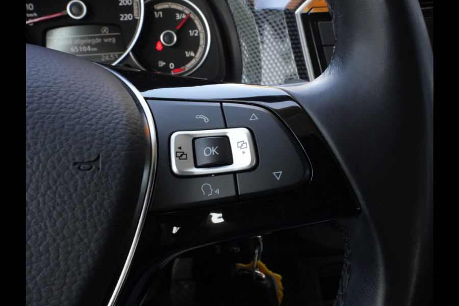 Volkswagen up! 1.0 | Cruise Control | DAB | Climate Control | Camera
