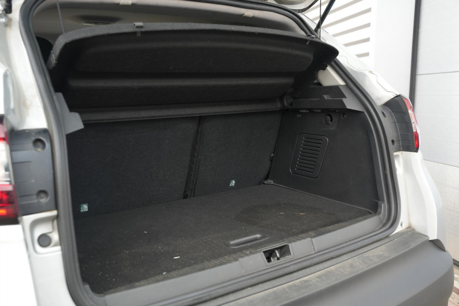 Renault Captur 1.3 TCe Intens Achteruitrijcamera parkeersensoren achter 17"L.M. Navi Mistlampen