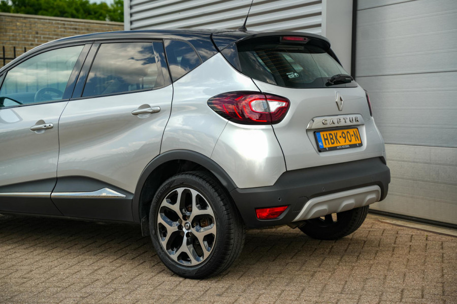 Renault Captur 1.3 TCe Intens Achteruitrijcamera parkeersensoren achter 17"L.M. Navi Mistlampen